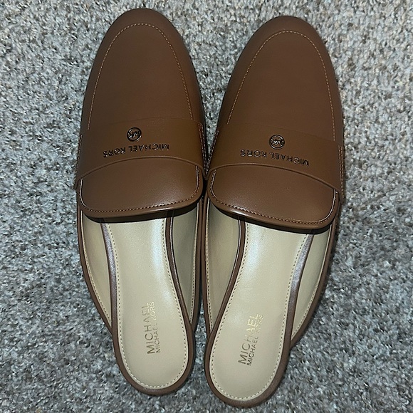 (NWT) Michael Kors Salma Mule 🤎 - Picture 1 of 2